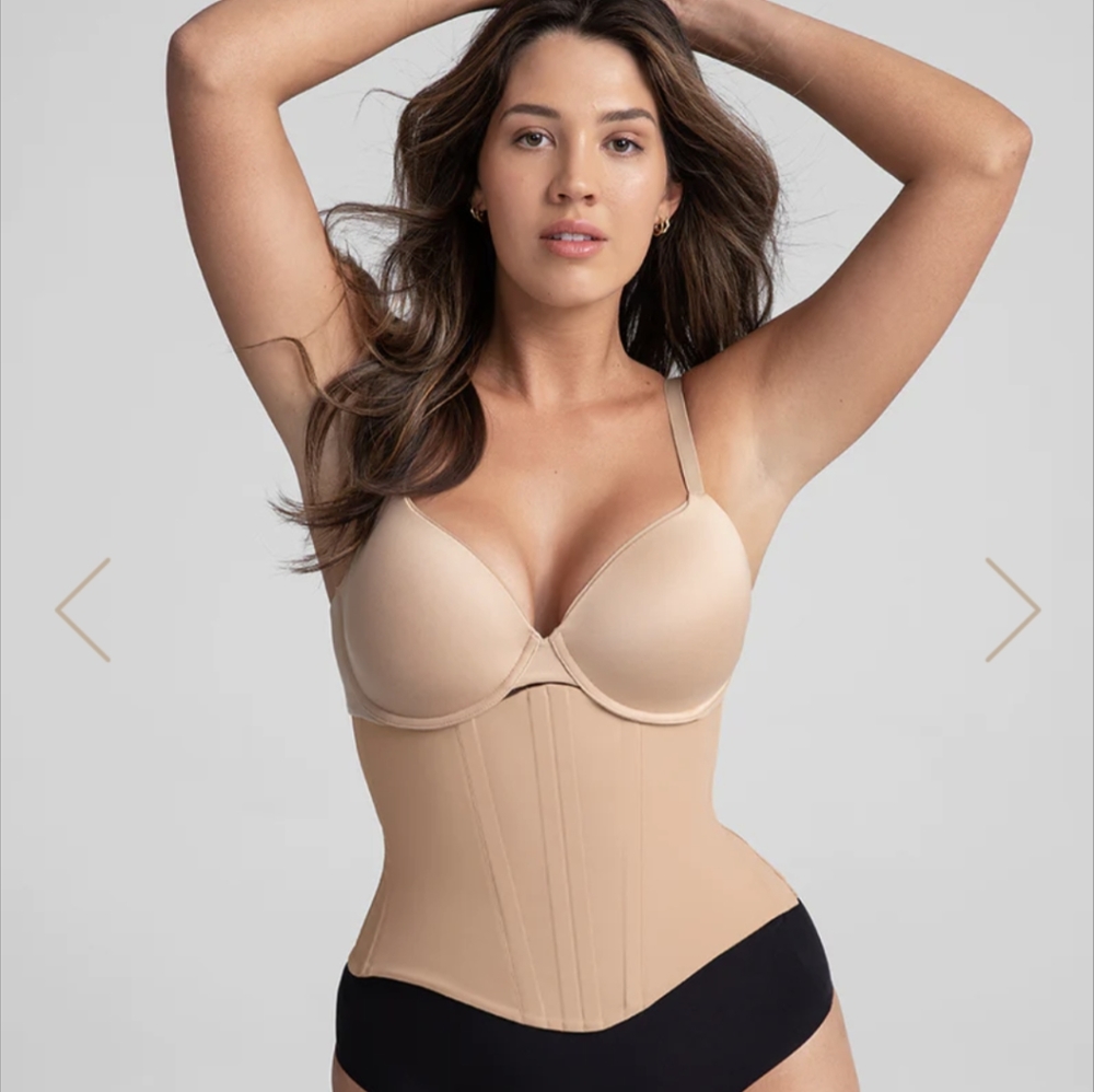 Honey Love Waisthero Cincher - Medium NWT
